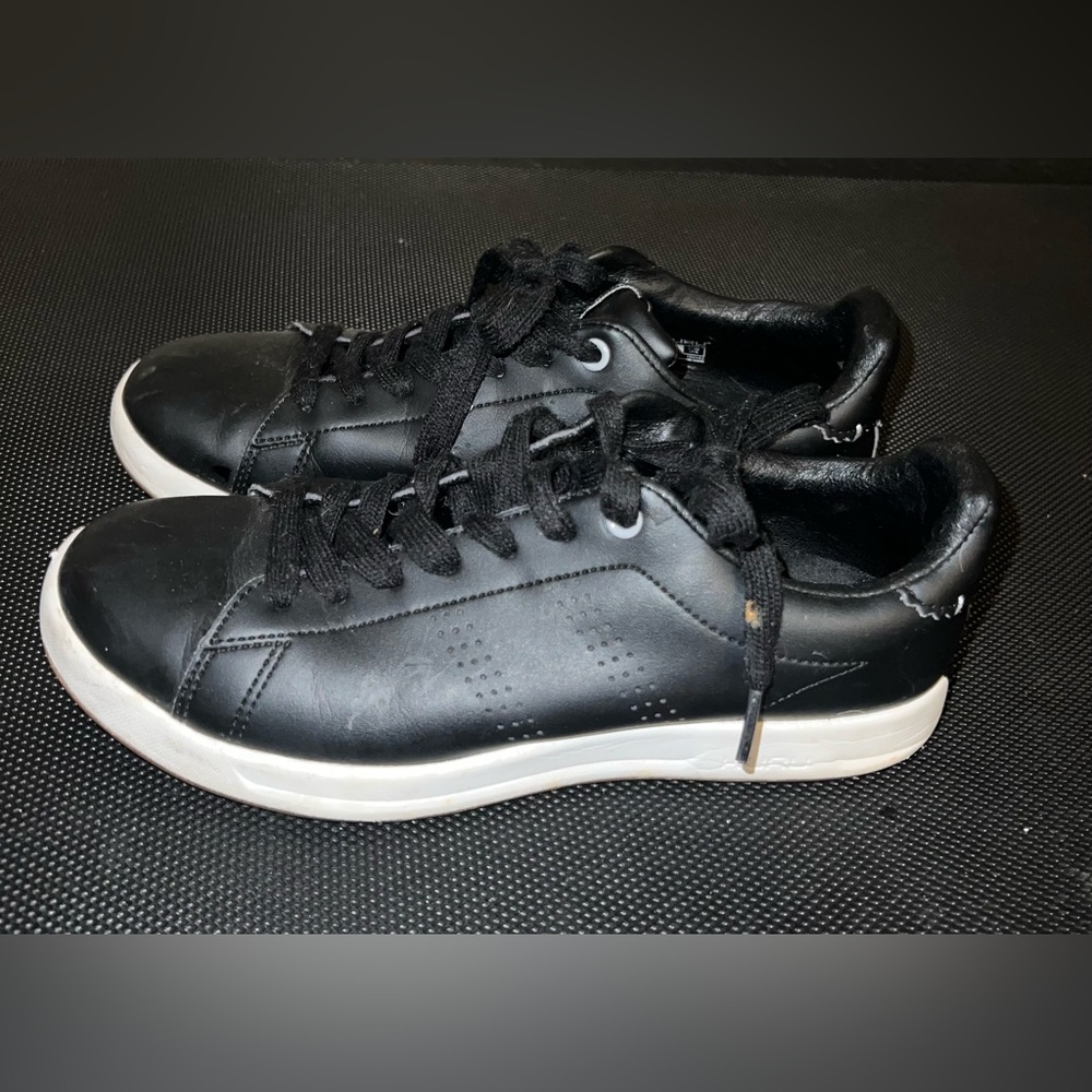 Kuru Roam Shoe